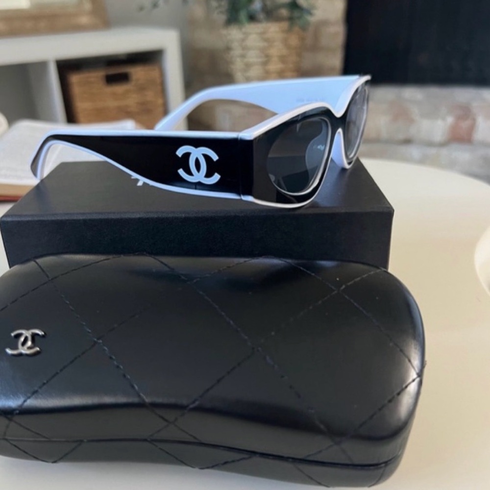 Black and White Logo-Embellished Cat Eye Sunglasses - Women Accessories